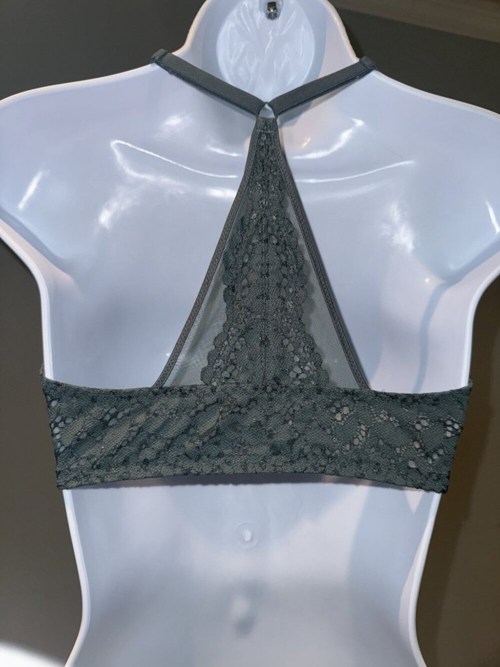 Victoria’s Secret Unlined Lace Plunge Front Close Racerback Bra 34DD sage green - Picture 3 of 4